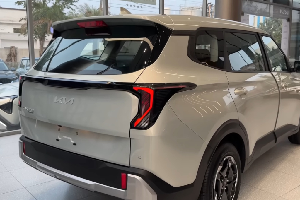 Kia Carens Clavis
